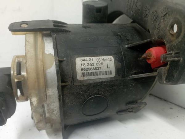 FEU ANTIBROUILLARD GAUCHE OPEL CORSA D/ CORSA E/ MERIVA B - Vue 3